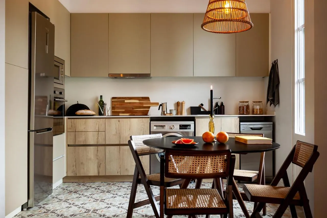 Nanay - Two Bedroom Apartment In Gracia 바르셀로나
